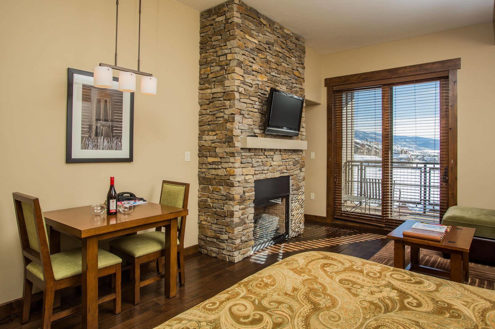 Trailhead Lodge Steamboat Springs Exteriör bild